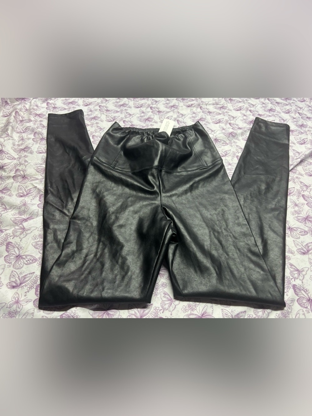 ⚛️NWT Wilfred Free Black Faux Leather Leggings